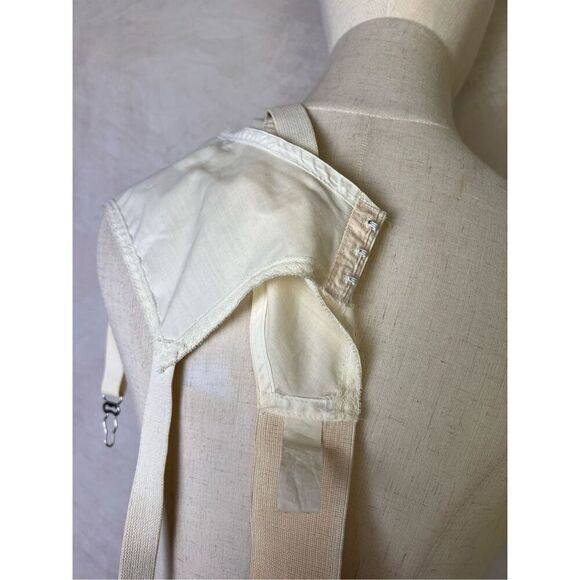 Vintage 1950s Garter Belt Pin Up Style - Picture 7 of 9